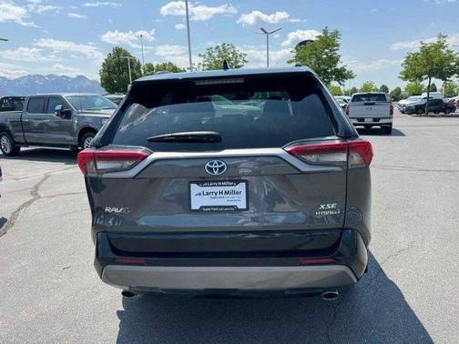 2020 Toyota RAV4 Hybrid XSE
