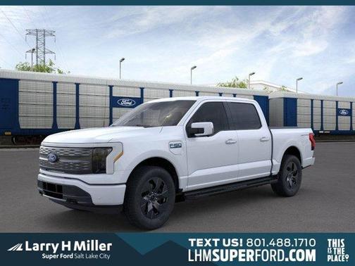 2025 Ford F-150 Lightning LARIAT