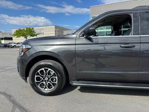 2023 Ford Expedition Max XLT
