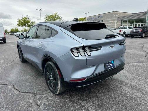 2022 Ford Mustang Mach-E California Route 1