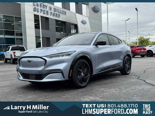 2022 Ford Mustang Mach-E California Route 1