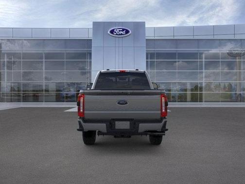 2025 Ford F-350 Lariat Super Duty