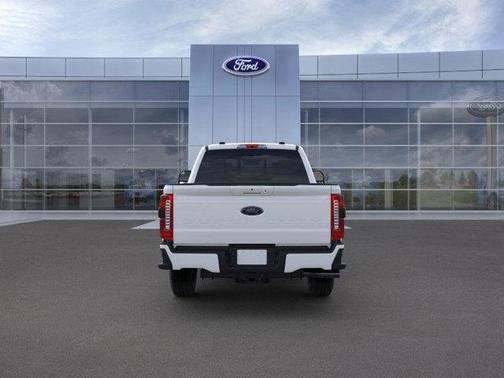 2025 Ford F-350 Lariat Super Duty