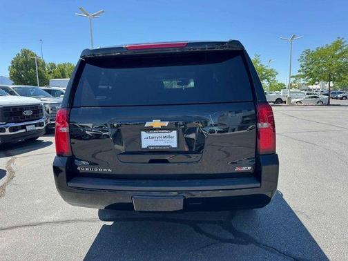 2019 Chevrolet Suburban LT
