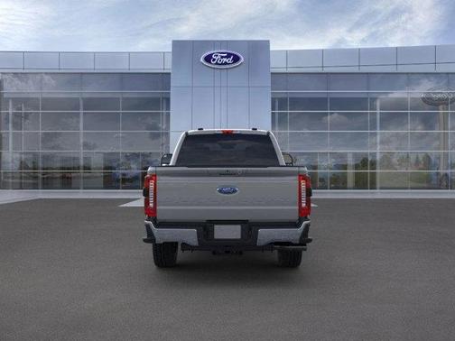 2025 Ford F-350 Lariat Super Duty