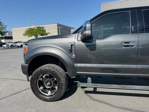 2017 Ford F-350 Platinum