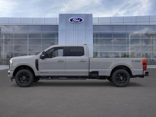 2025 Ford F-350 Lariat Super Duty