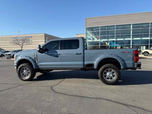 2023 Ford F-350 Lariat Super Duty