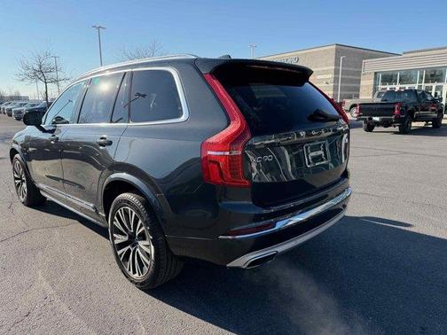 2021 Volvo XC90 Recharge Plug-In Hybrid T8 Inscription Expression 7 Passenger