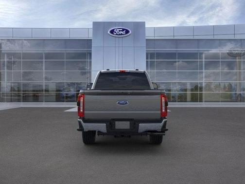 2025 Ford F-350 Lariat Super Duty
