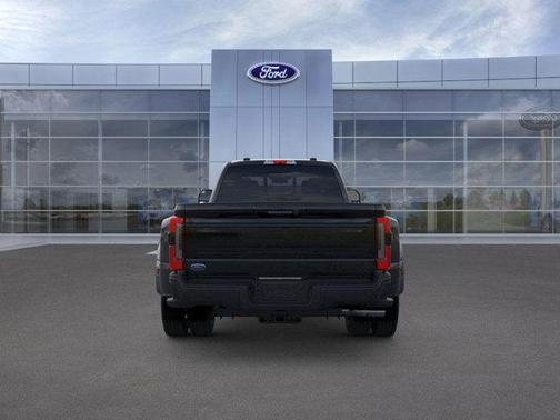 2026 Ford F-450 Platinum