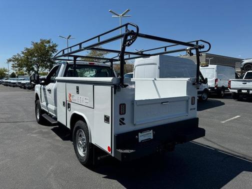 2023 Ford F-350 XL