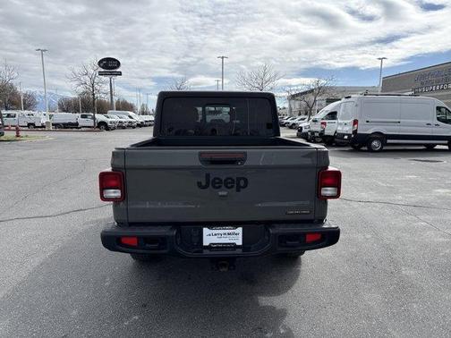 2023 Jeep Gladiator Sport