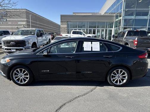 2017 Ford Fusion Hybrid SE