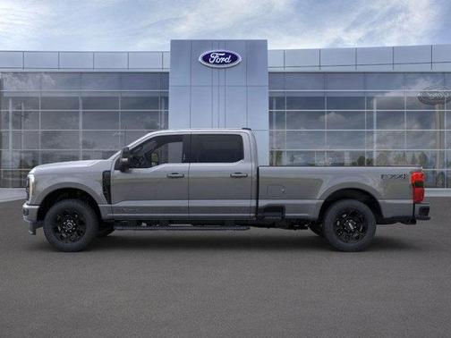 2025 Ford F-350 Lariat Super Duty