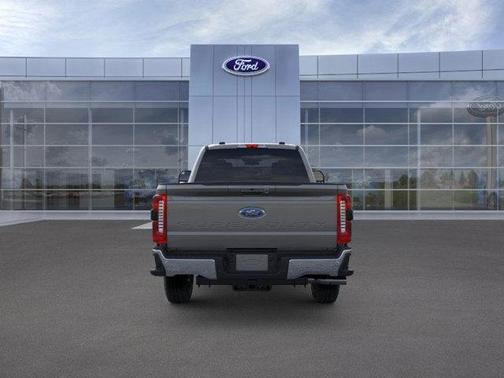 2025 Ford F-350 Lariat Super Duty