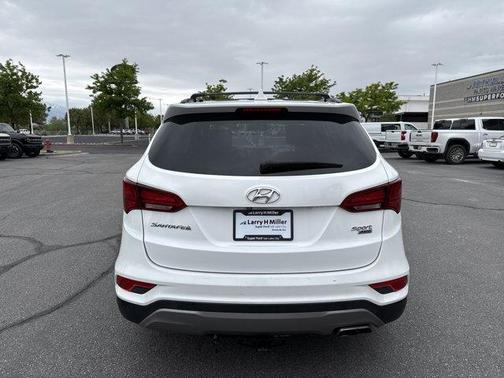Frost White Pearl 2017 Hyundai Santa Fe Sport 2.4L