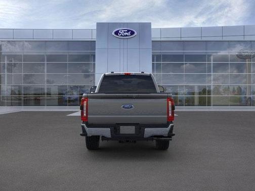 2025 Ford F-350 Lariat Super Duty