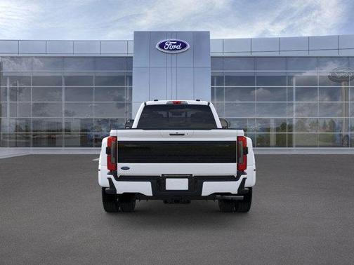 2026 Ford F-450 Platinum