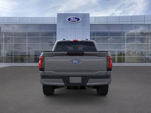 2025 Ford F-150 Lightning XLT