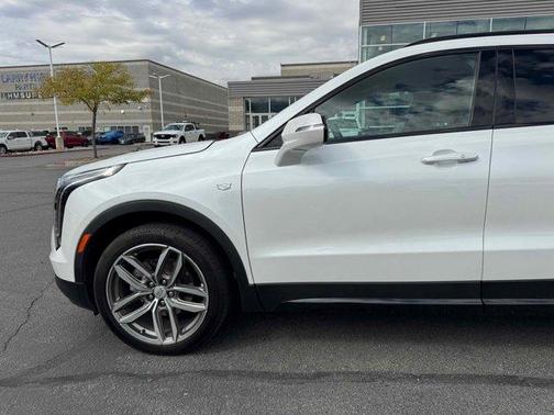 2023 Cadillac XT4 Sport