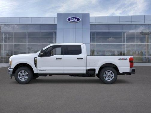 Oxford White 2026 Ford F-250 XLT