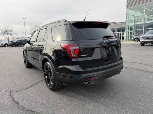 2019 Ford Explorer sport