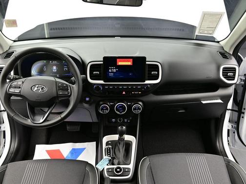 2025 Hyundai VENUE Limited