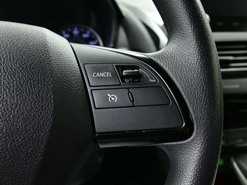 2024 Mitsubishi Eclipse Cross LE