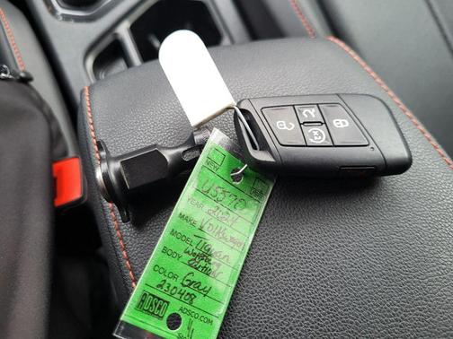 2024 Volkswagen Tiguan 2.0T Wolfsburg Edition