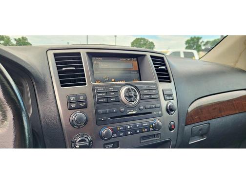 2011 Nissan Armada Platinum