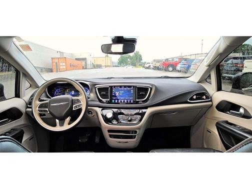 2018 Chrysler Pacifica Hybrid Limited