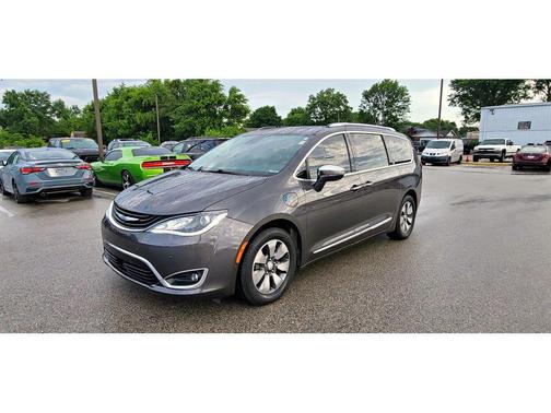 2018 Chrysler Pacifica Hybrid Limited
