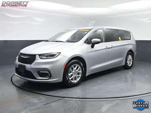 2023 Chrysler Pacifica Touring-L