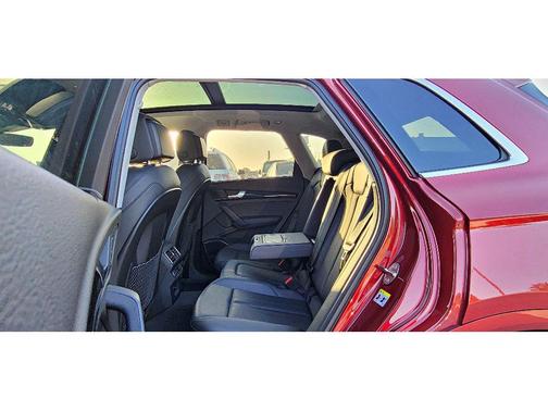 2018 Audi Q5 2.0T Premium Plus