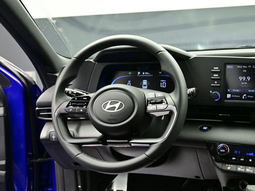 2026 Hyundai ELANTRA SEL