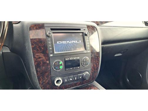 2014 GMC Yukon XL 1500 Denali