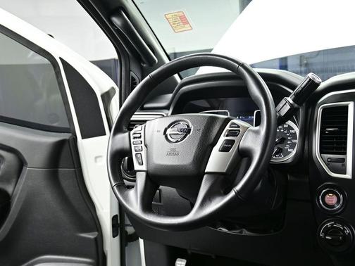 2019 Nissan Titan XD SV