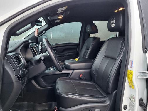 2019 Nissan Titan XD SV