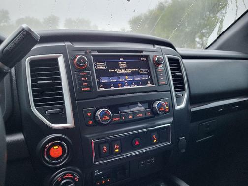 2019 Nissan Titan XD SV