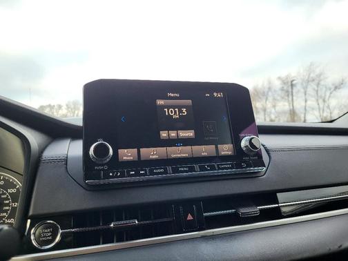 2023 Mitsubishi Outlander SE Special Edition