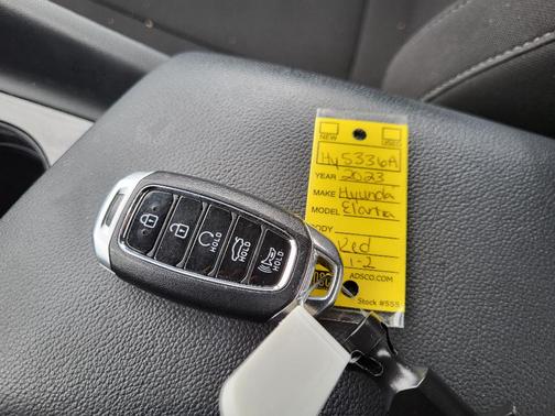 2023 Hyundai ELANTRA SEL