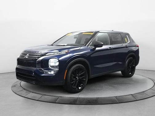2022 Mitsubishi Outlander SE Launch Edition