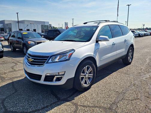2017 Chevrolet Traverse 2LT