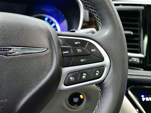 2023 Chrysler Pacifica Hybrid Limited