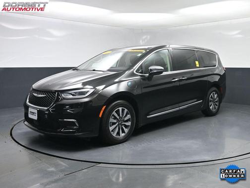 2023 Chrysler Pacifica Hybrid Limited