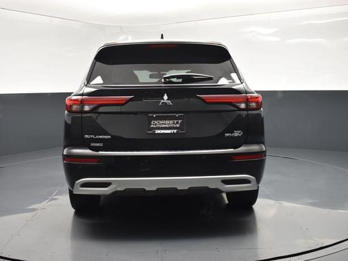 2023 Mitsubishi Outlander PHEV 40th Anniversary