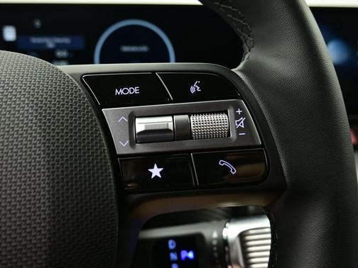 2025 Hyundai IONIQ 5 SEL