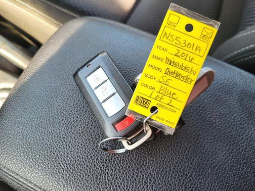 2016 Mitsubishi Outlander SE