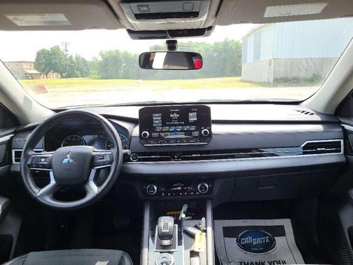 2024 Mitsubishi Outlander SE Black Edition